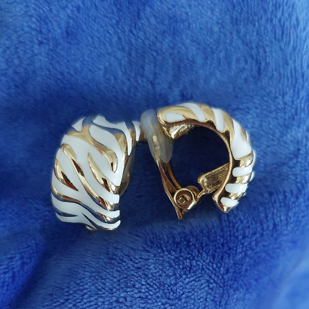 Elegant Gold and White Hoop Earrings